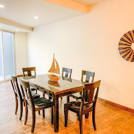 Beautiful 3 Bdr 2,5 Bath- Steps From Beach W/Pkg ติฮัวนา ภายนอก รูปภาพ