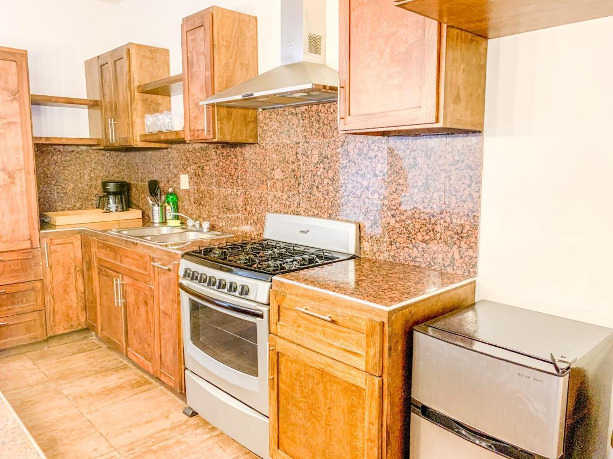 Beautiful 3 Bdr 2,5 Bath- Steps From Beach W/Pkg ติฮัวนา ภายนอก รูปภาพ