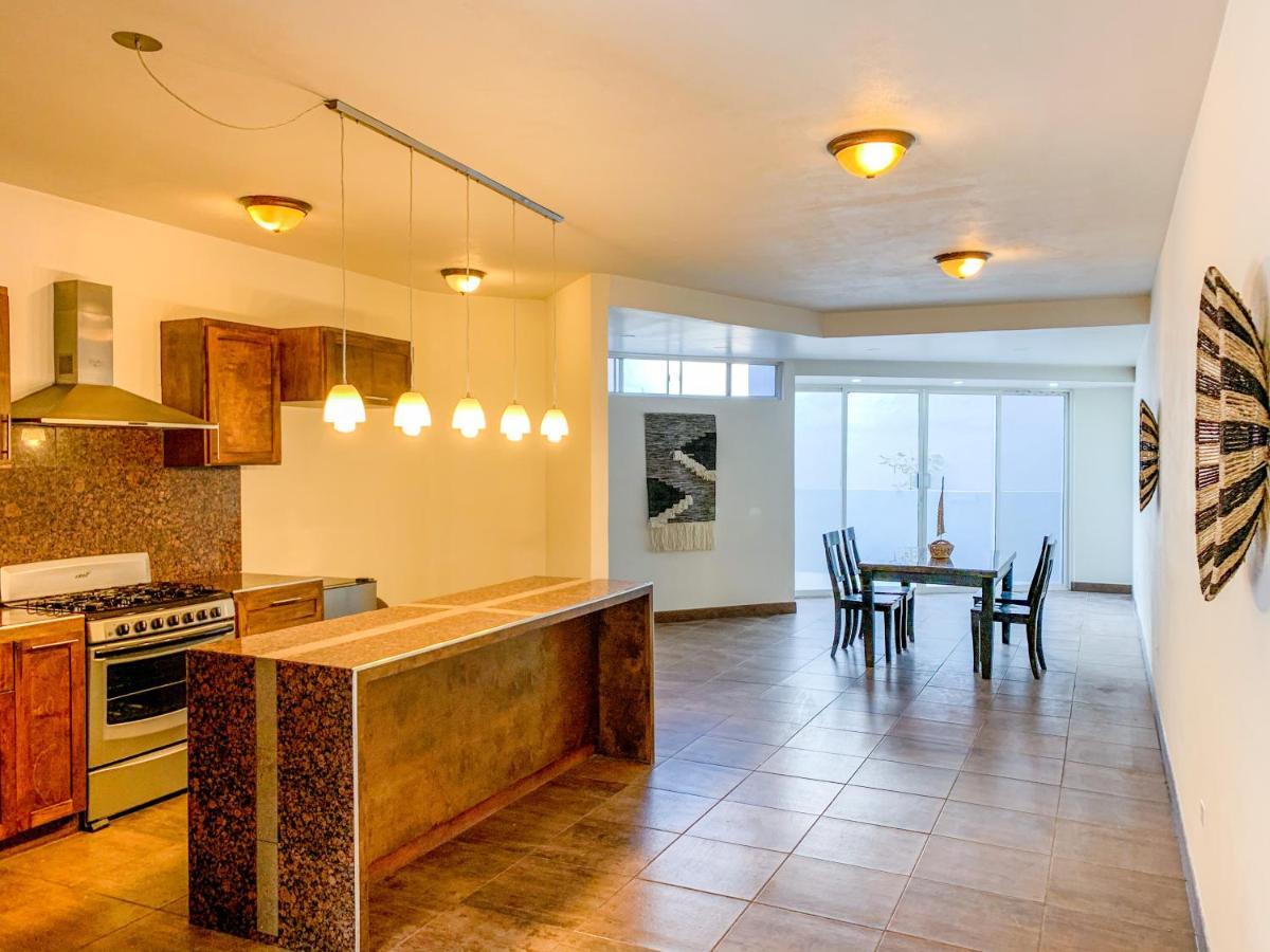 Beautiful 3 Bdr 2,5 Bath- Steps From Beach W/Pkg ติฮัวนา ภายนอก รูปภาพ